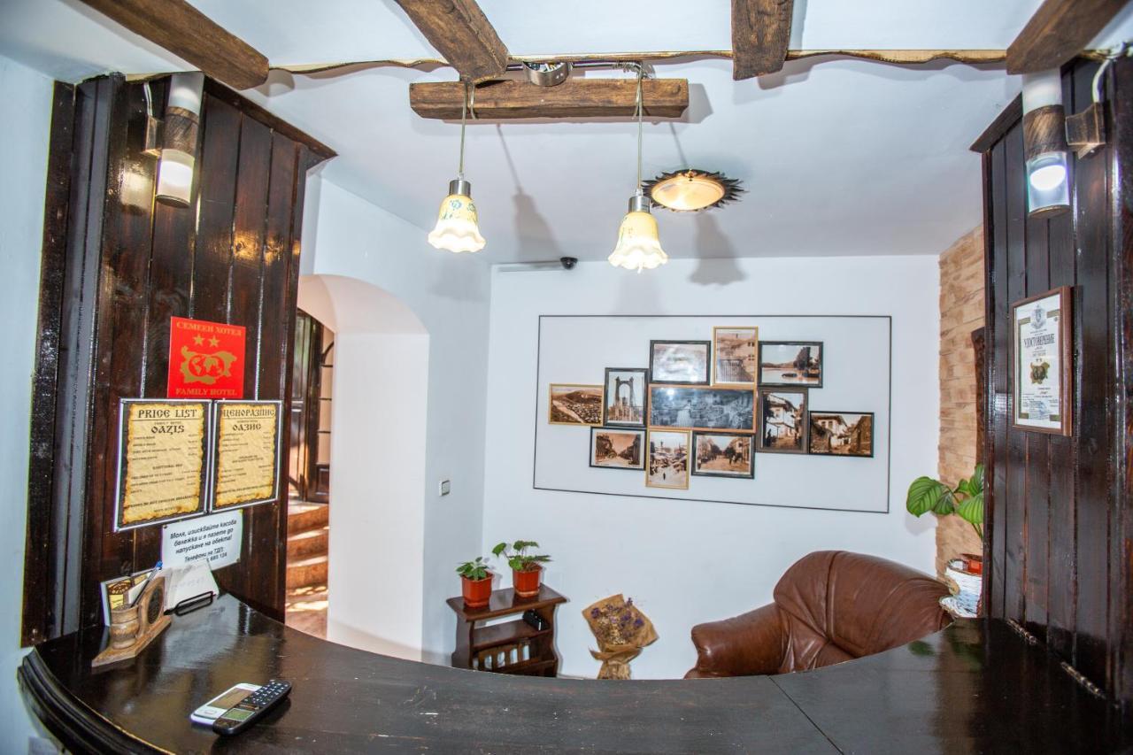 Oazis Family Hotel Ловеч Экстерьер фото