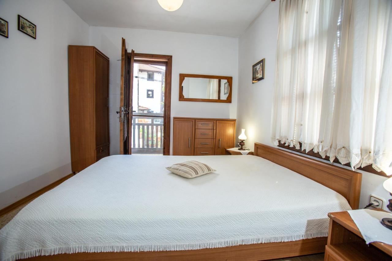 Oazis Family Hotel Ловеч Экстерьер фото