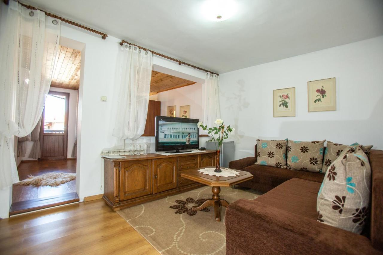 Oazis Family Hotel Ловеч Экстерьер фото